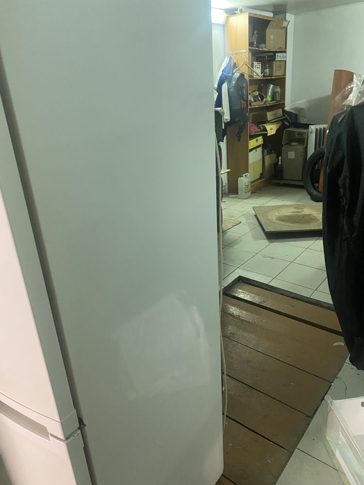 Холодильник Zanussi
