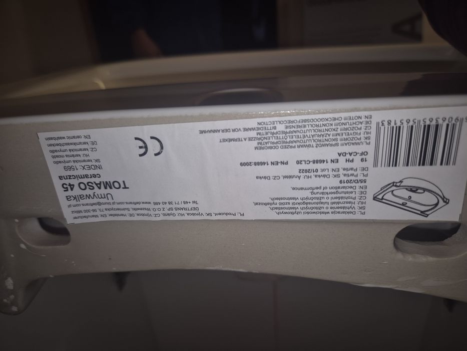 Szafka z umywalką