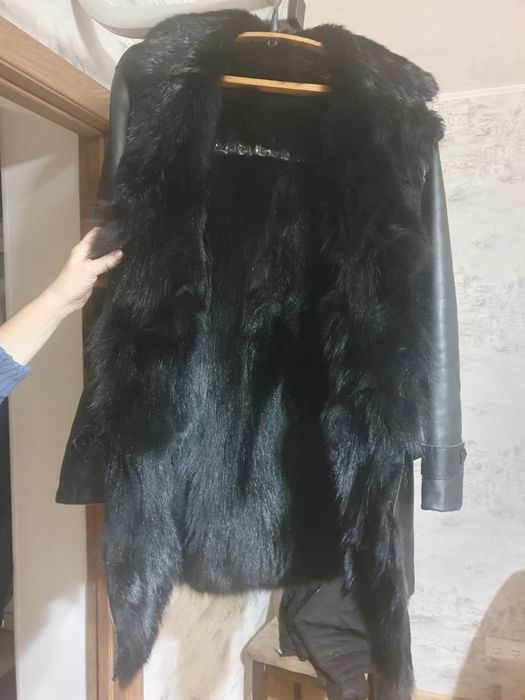 Продам дублёнку с мехом волка.