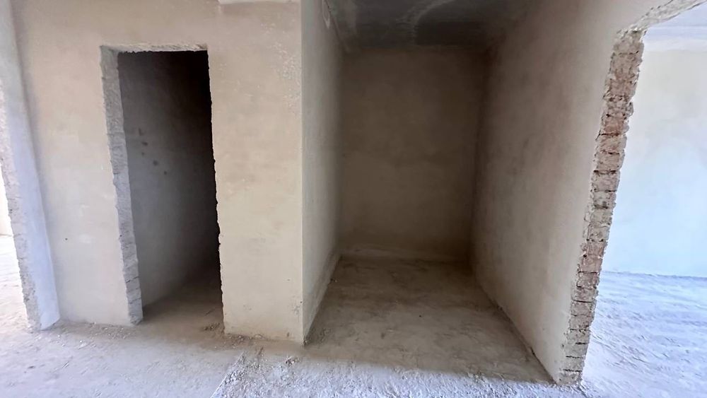 Продаж 3 км квартири в чудовій локації поруч з озером