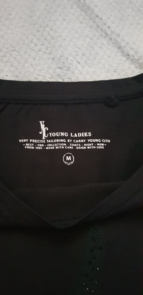 Czarna bluzka tunika Carry r. XL