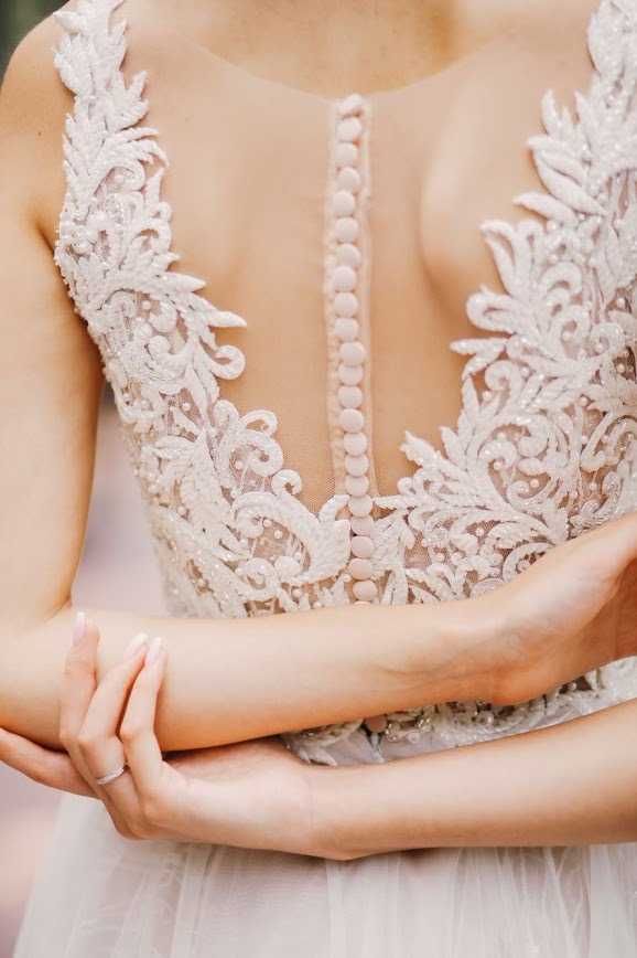 Вишукана дизайнерська весільна сукня, розмір S (платье свадебное)