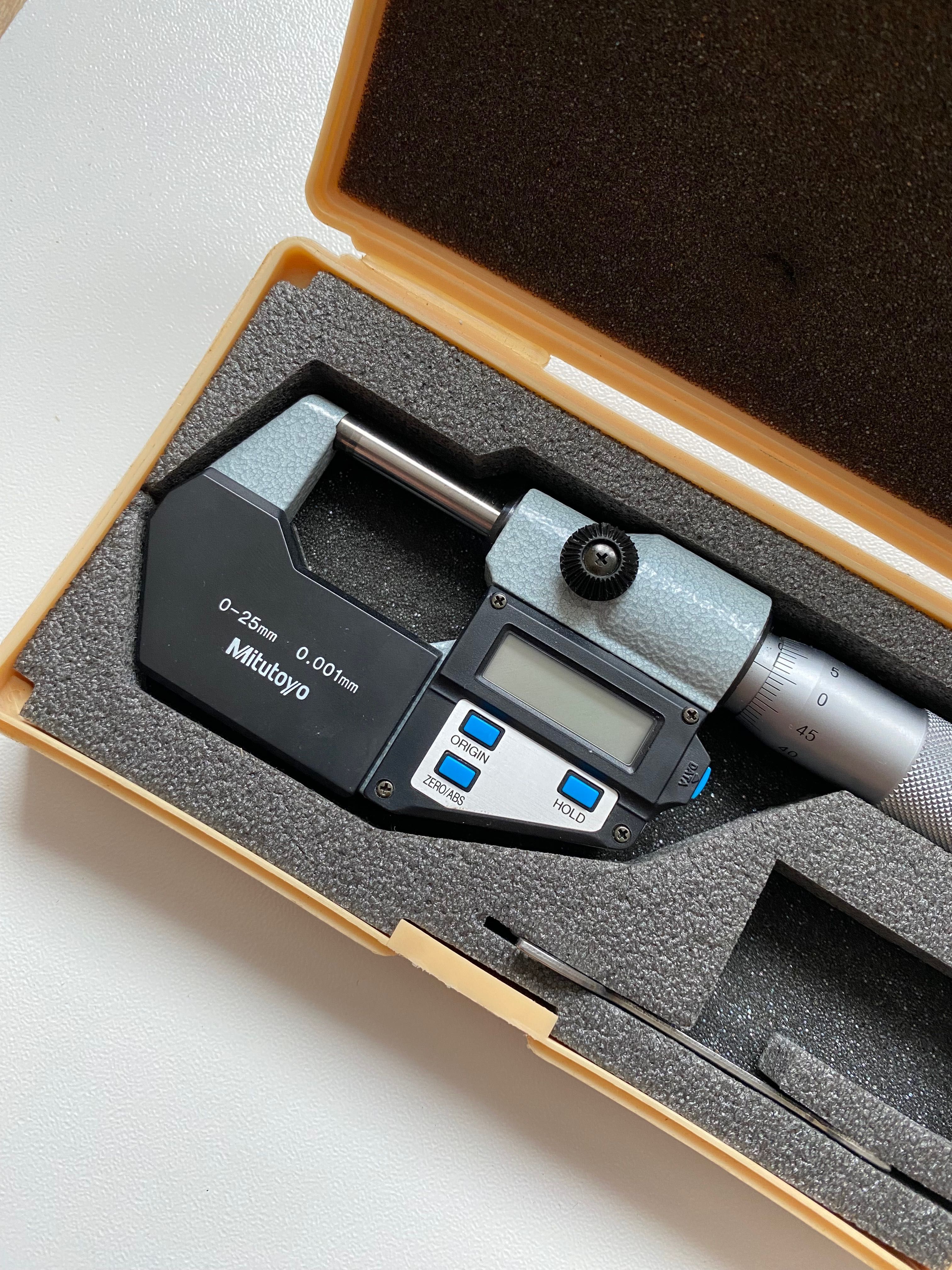 Mikrometr cyfrowy Digimatic z grzechotką 0-25mm 293-521 MITUTOYO