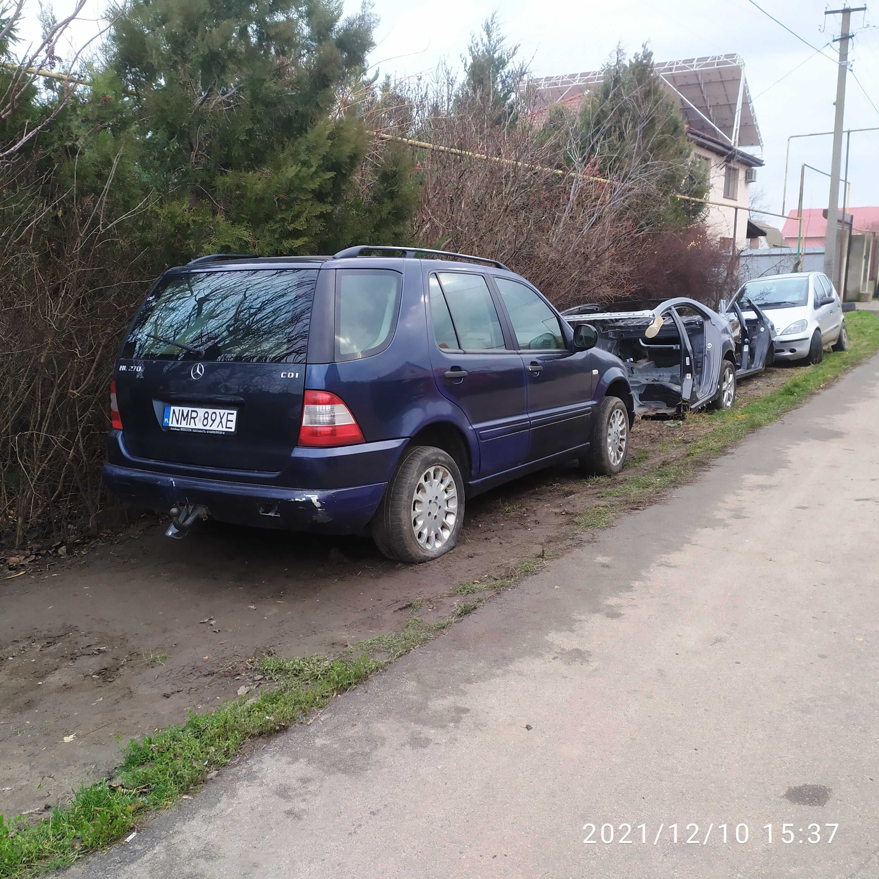 Запчасти Mercedes W163 M-Class ML270 тормозной суппорт передний  шрот