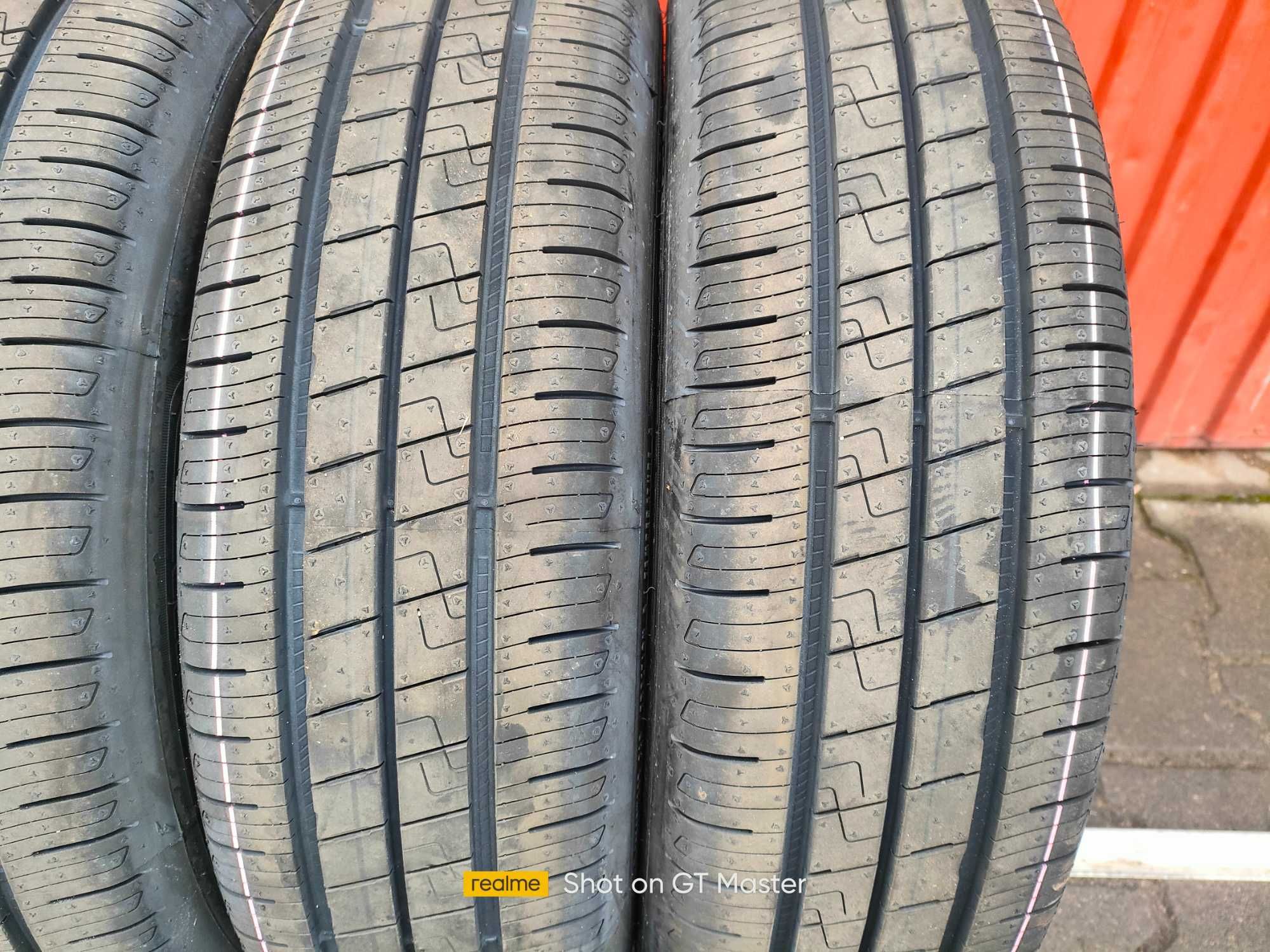 Goodyear Efficientgrip Performance 2 175/65/17 kpl