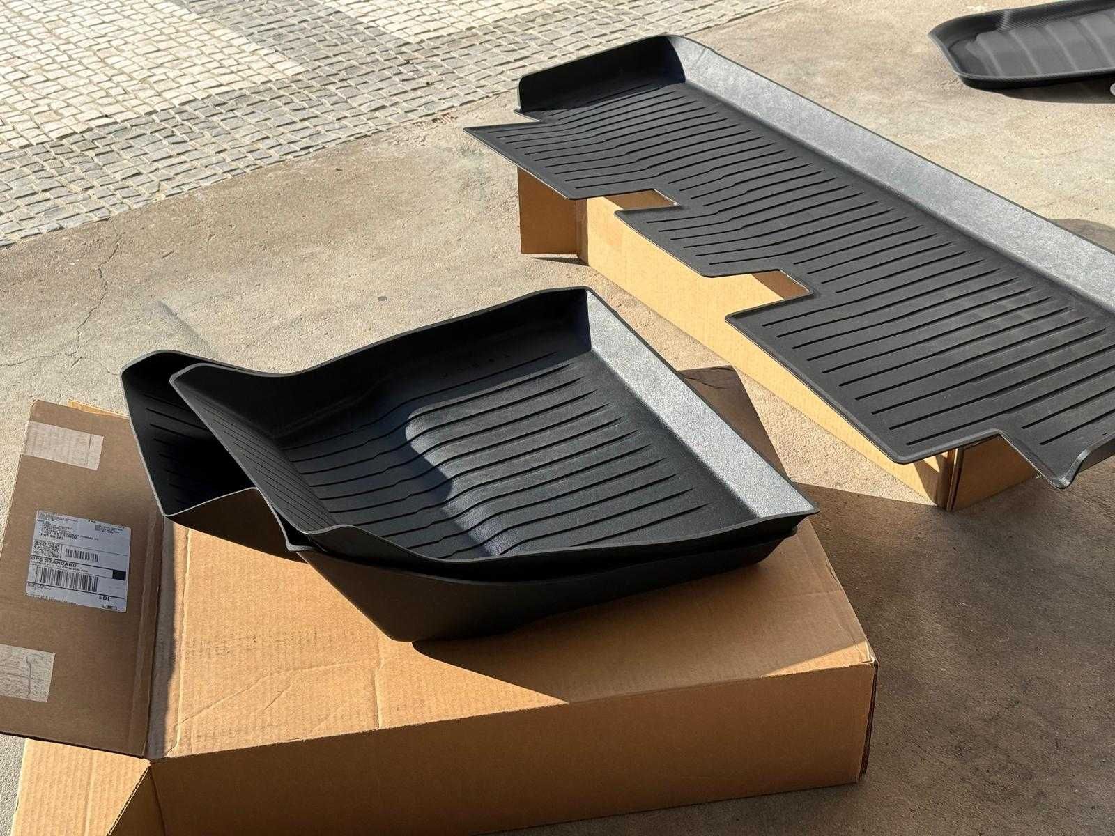 Tesla model 3 Revestimentos p/interior (tapetes) em borracha originais