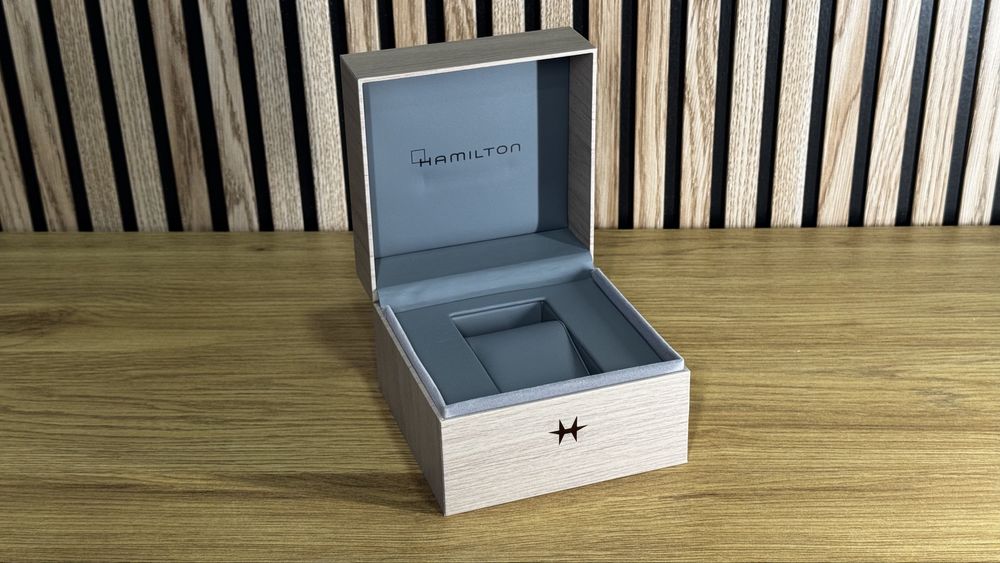 Caixa Hamilton como nova