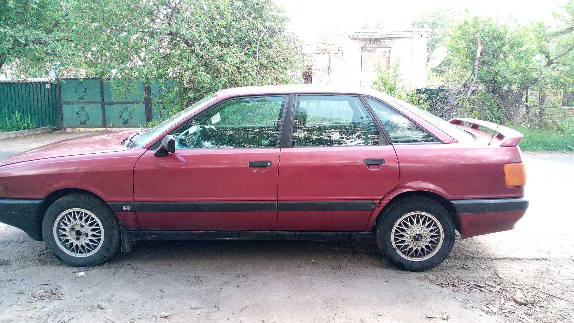 Audi 80 b3, 1.8 бензин