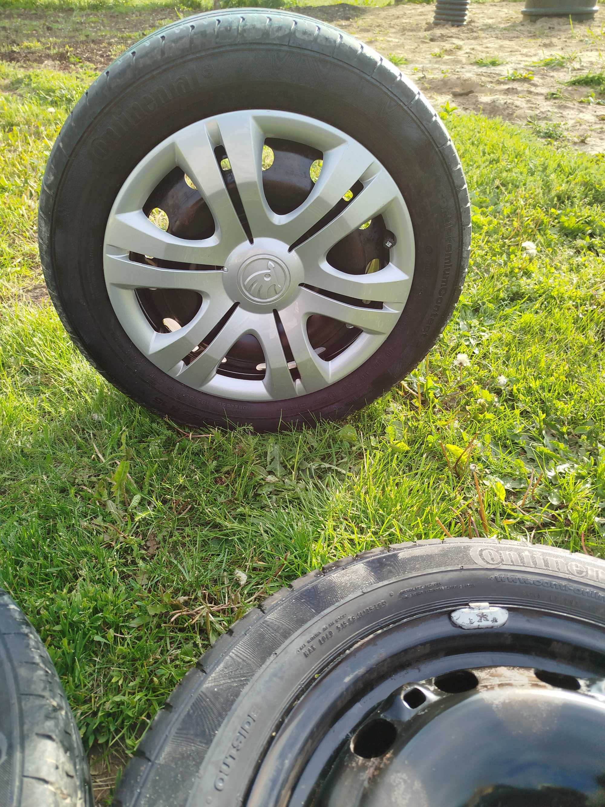 Felgi stalowe 15 plus kołpaki skoda