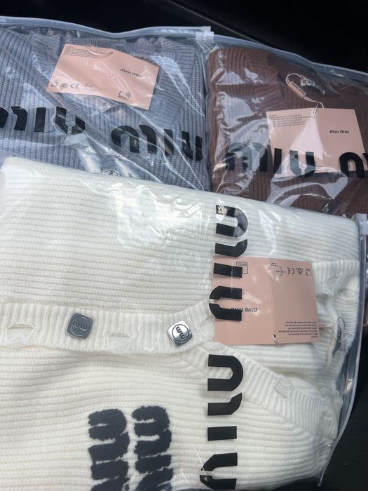 Кардиган в стиле миу Міу Міу