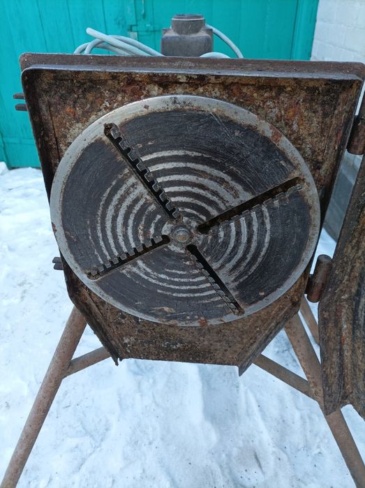 Продам бурякорізку