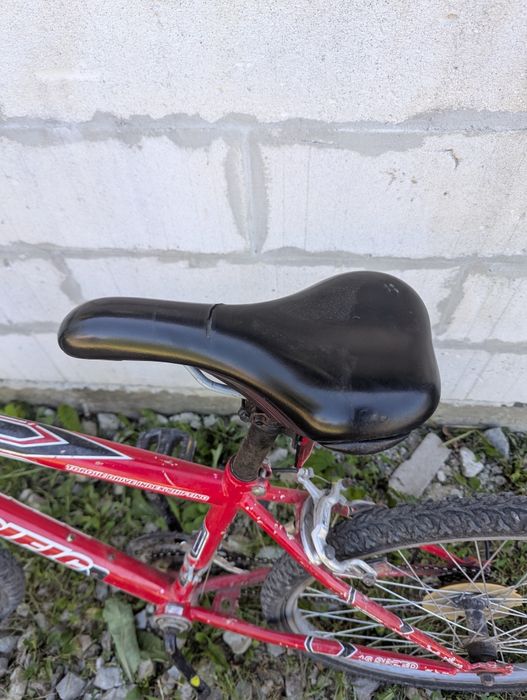 Велосипед . Продається.