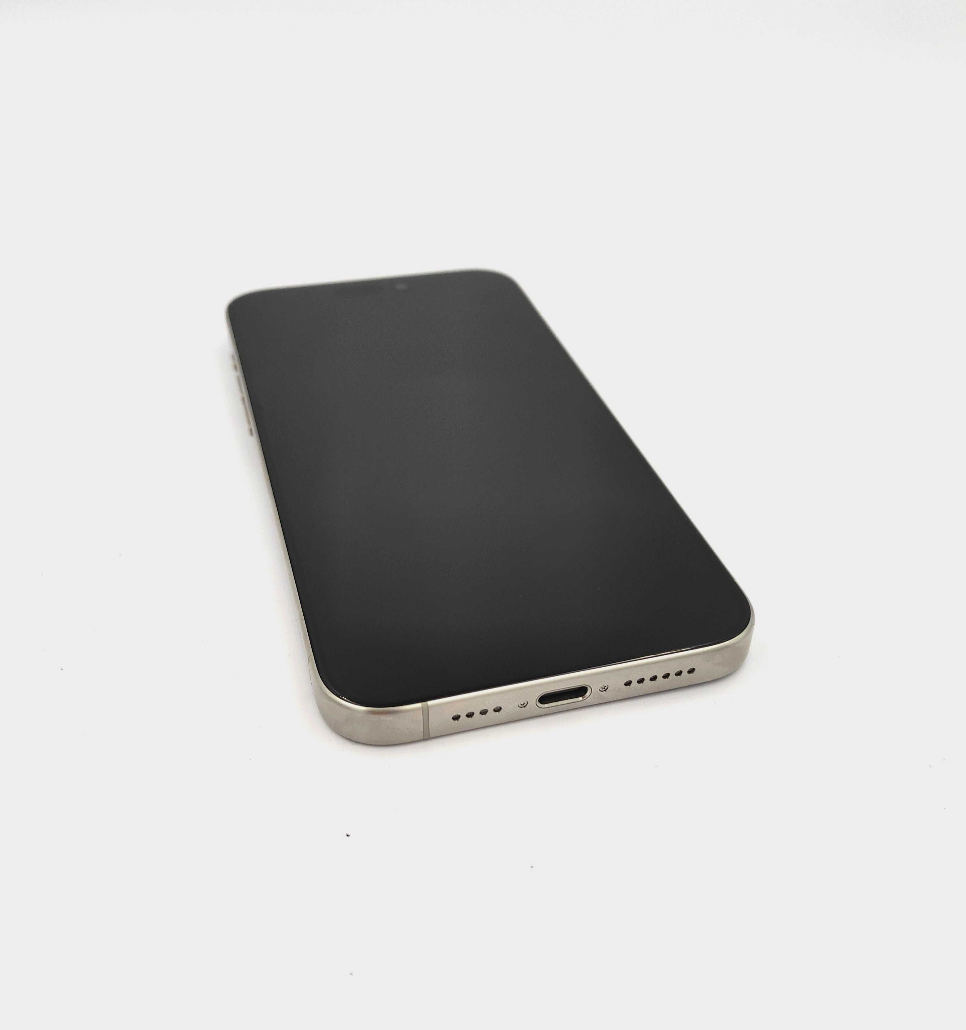 Apple iPhone 15 Pro Max 256GB / Biały / Stan bdb / Oryginalne pudełko