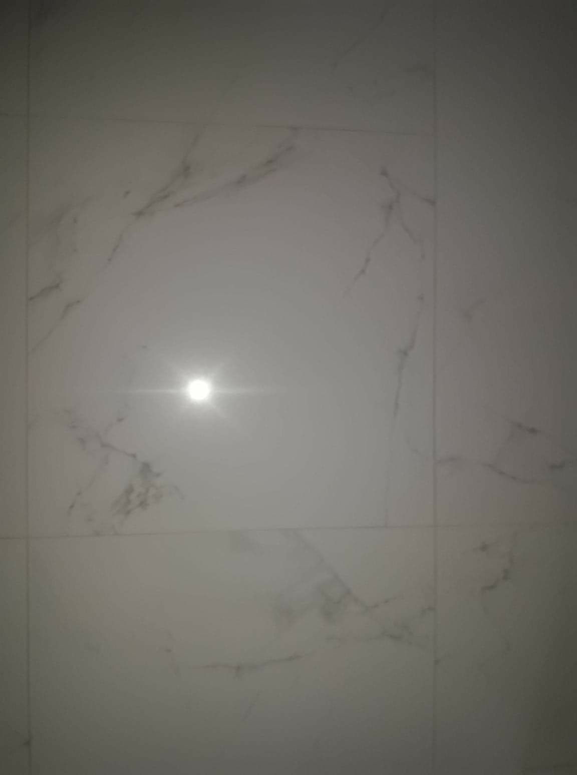 hiszpanskie plytki marmur CARRARA BRILLO porcelanosa biale glamour