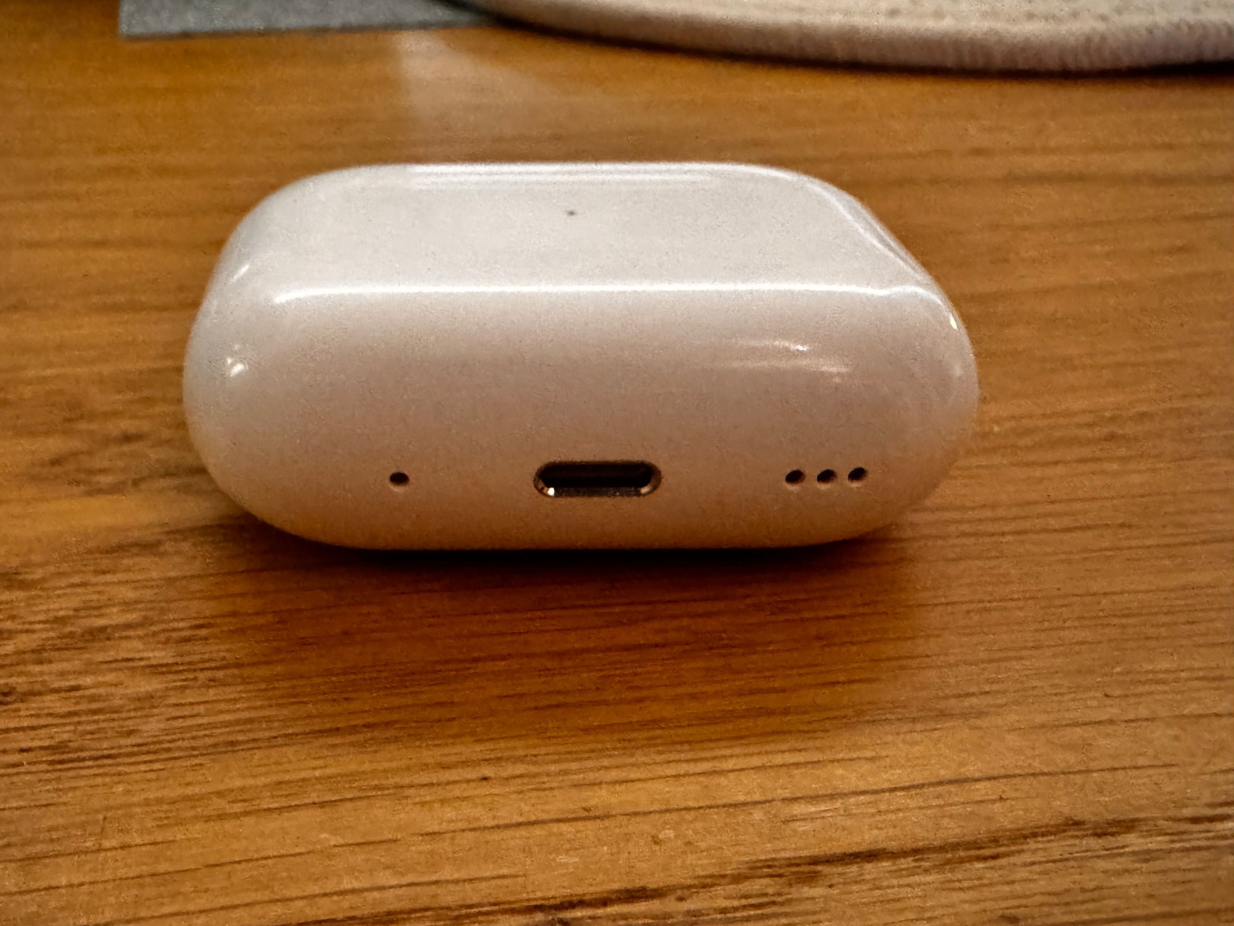 Etui ładujące Lightning do AirPods Pro 2 – oryginalne Apple