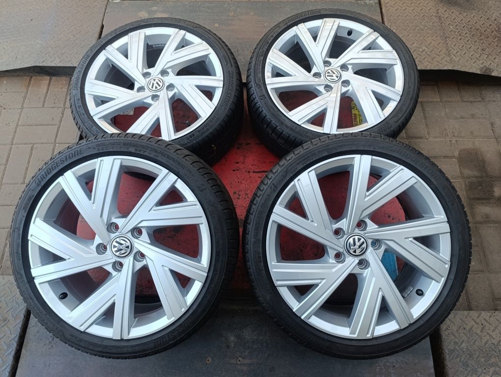5x112 Alufelgi 18 Koła Letnie VW Golf VIII VI VI V GTI 5H0 225/40/18