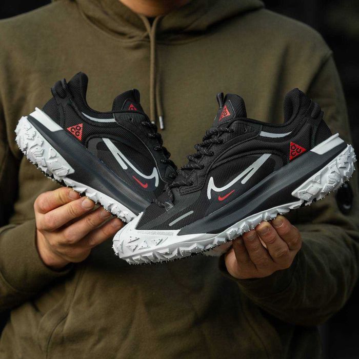 Мужские кроссовки Nike ACG Mountain Fly Low 2 Low чорні кросівки найк