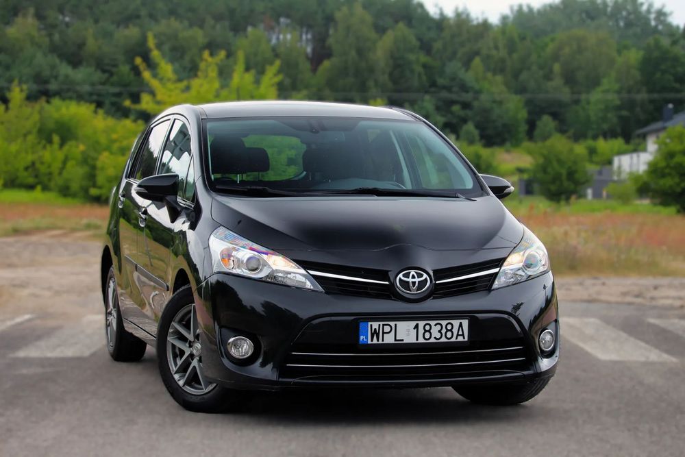 Toyota Verso Sprowadzony Zarejestrowany Super Stan