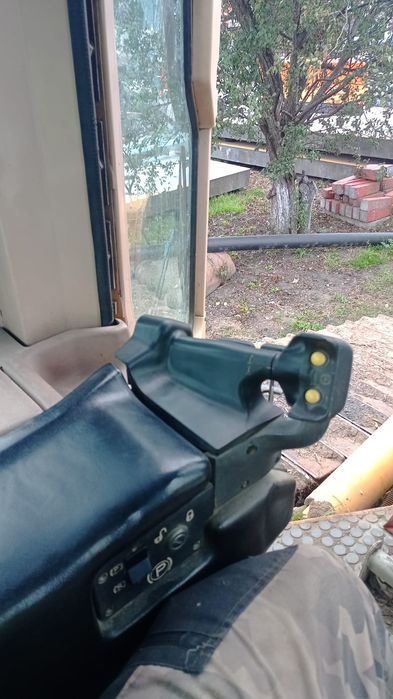 Sprzedam spycharke Cat D6M