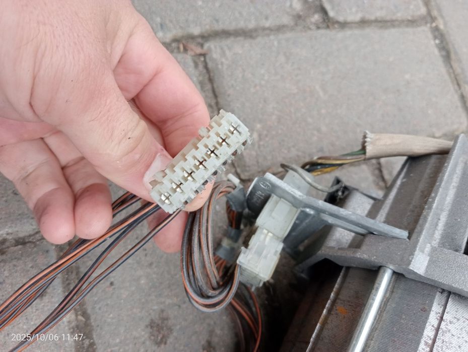 Мотор двигун на пральну машину АЄГ пралку AEG  стиральную машину АЕГ