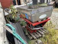 Rozsiewacz 600 l Grass-rol (amazone, kuhn)