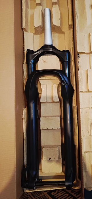 Suspensão RockShox Judy com 15 km