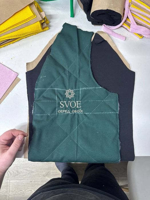 Вишивка на готових виробах або в крою.  Компьютерная машинная вышивка