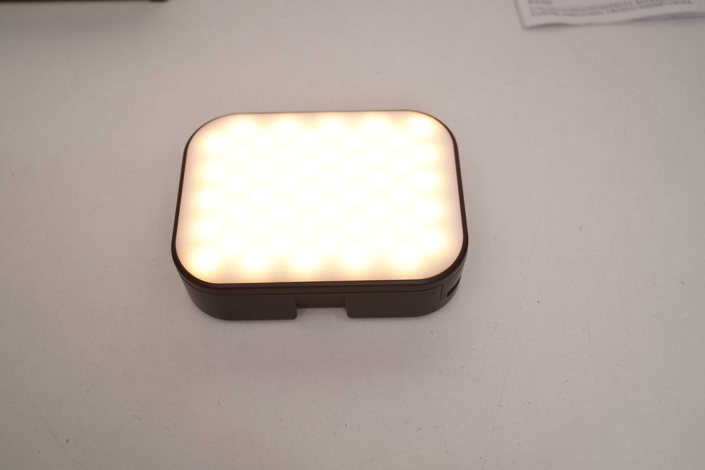 1370 Ulanzi VL100X lampa video do lustrzanek bezlusterkowców kamer