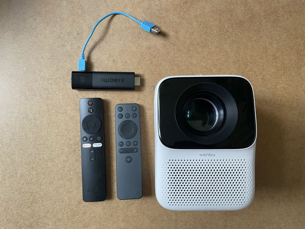 Projektor Wanbo T2 Free/Mini + Xiaomi Tv stick 4k