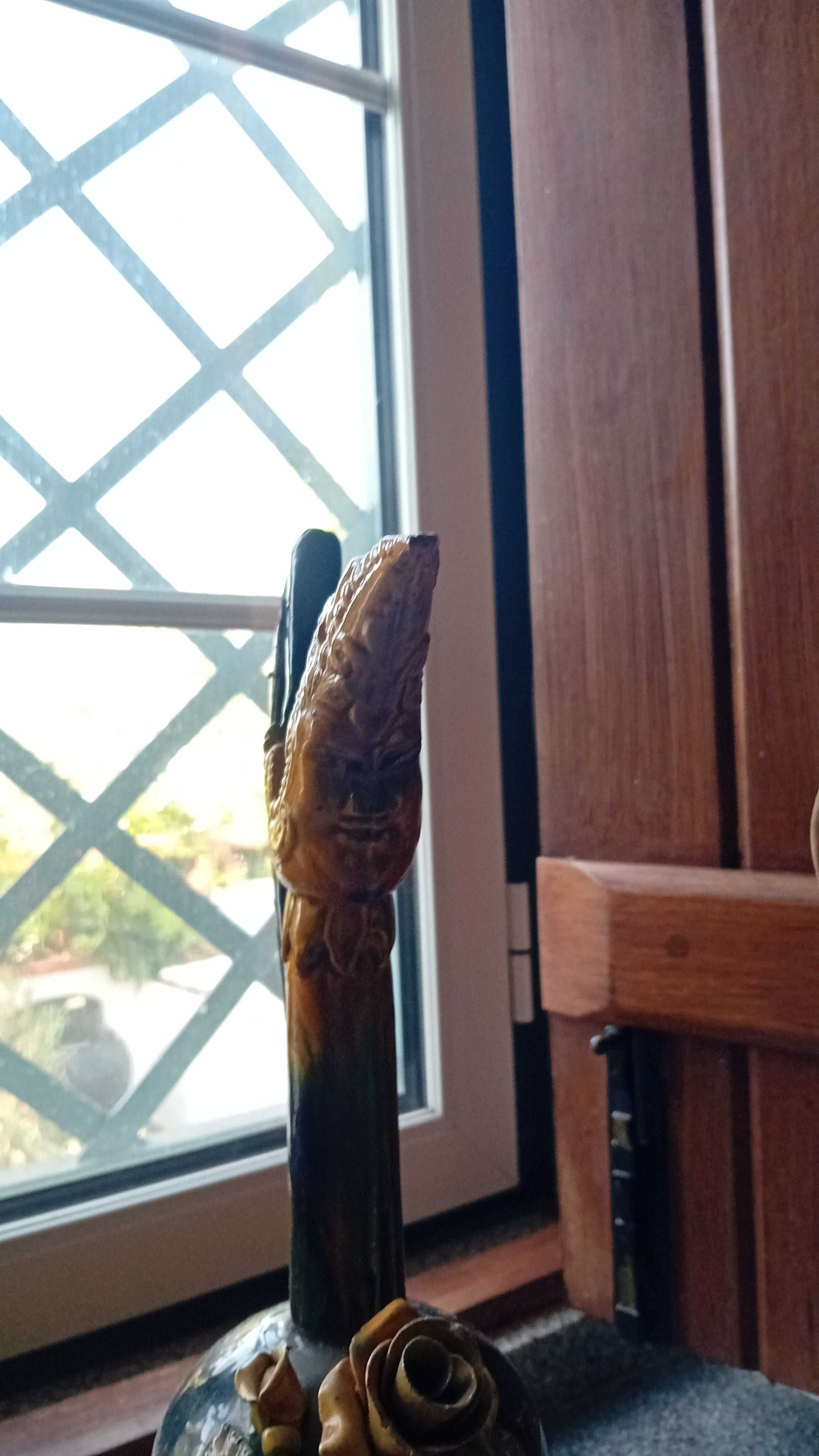 Elegante jarro/ gomil de loiça  das caldas