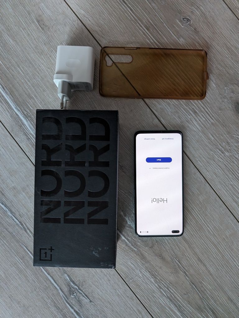 Мобільний телефон OnePlus Nord