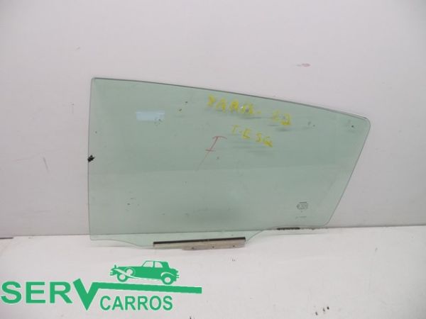 Vidro porta trás esquerdo TOYOTA Yaris (_P13_)