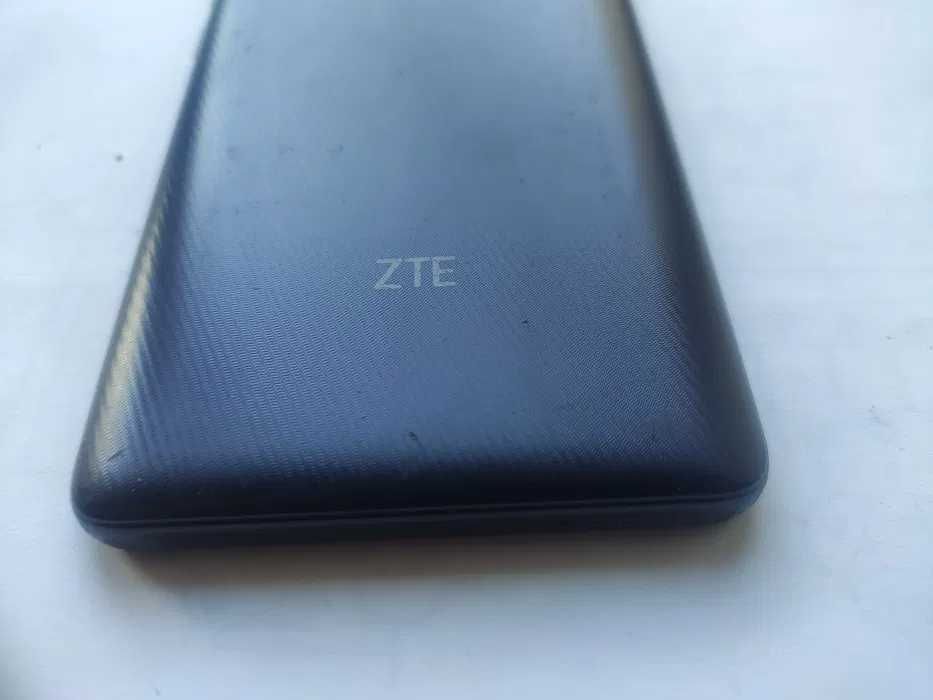 Мобильный телефон ZTE Blade L210 2/32Gb