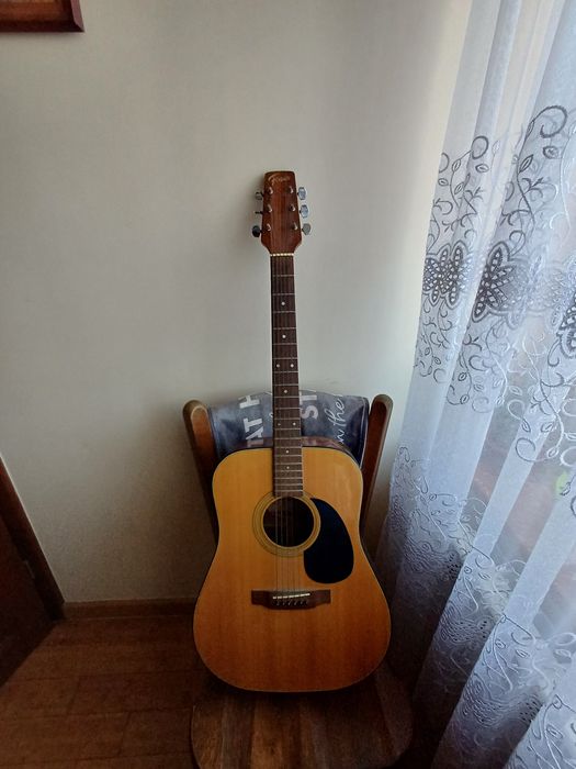 Gitara akustyczna