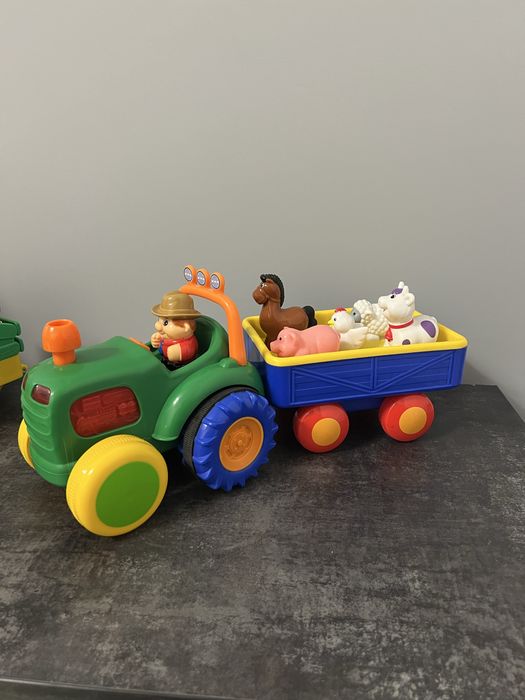 Трактор Ферма з тваринами, співає укр
