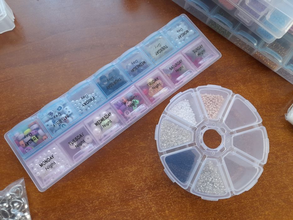 чеський бісер та інші засоби для плетіння