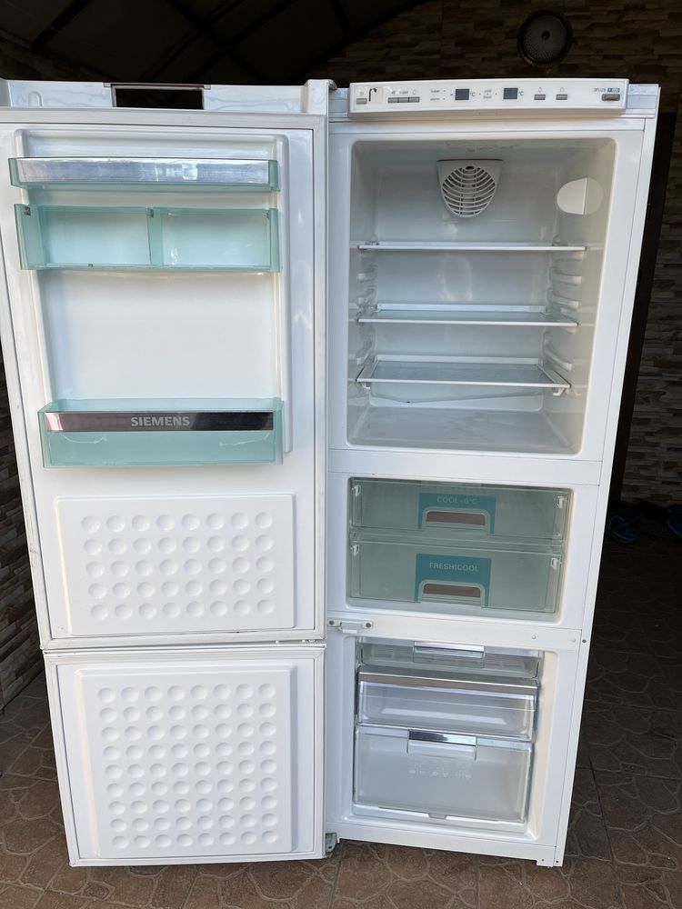 Холодильник Siemens Висота 170 см.Стан ідеальний