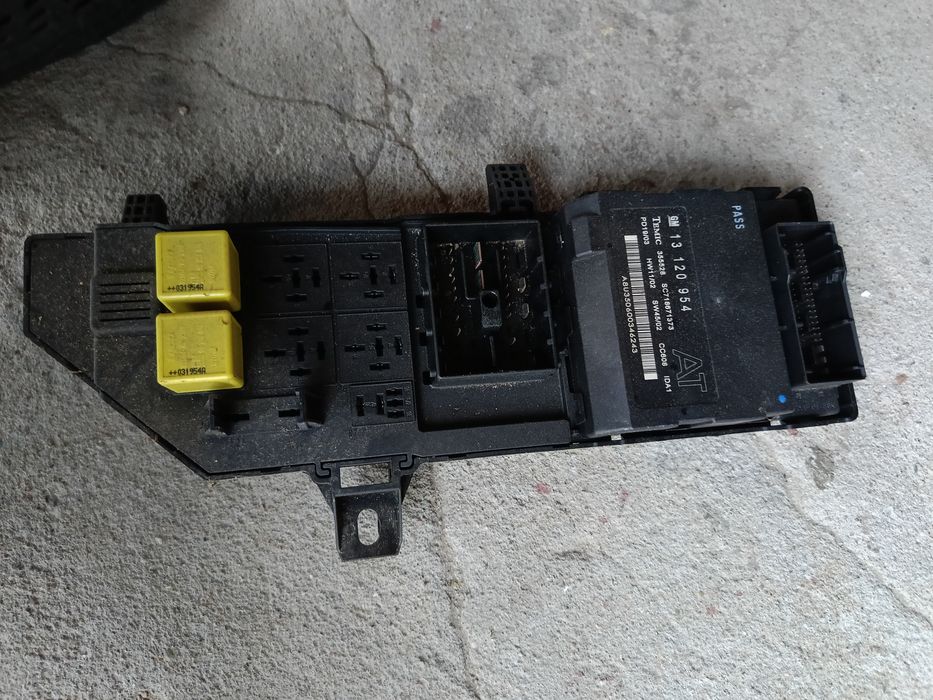 Pozostałości po signum 2.2 Direct

Alternator 10