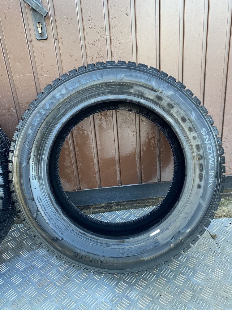 Opony zimowe Triangle 215/60R17C  2022r