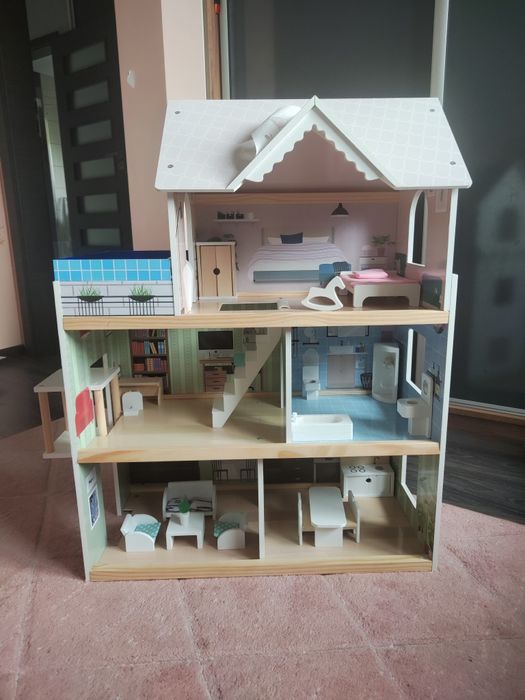 Drewniany domek dla lalek Jokomisiada