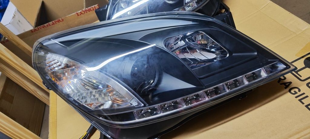 Nowe reflektory Opel Astra H GTC 2004–2009 LED DRL komplet 2 szt. Sona