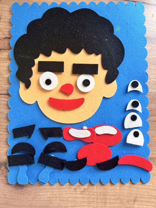 Пазли , еміціі , фрукти