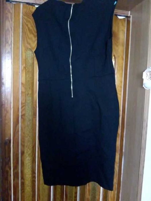 czarna wizytowa sukienka