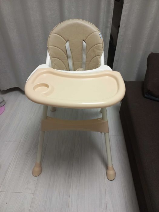 Стільчик для годування