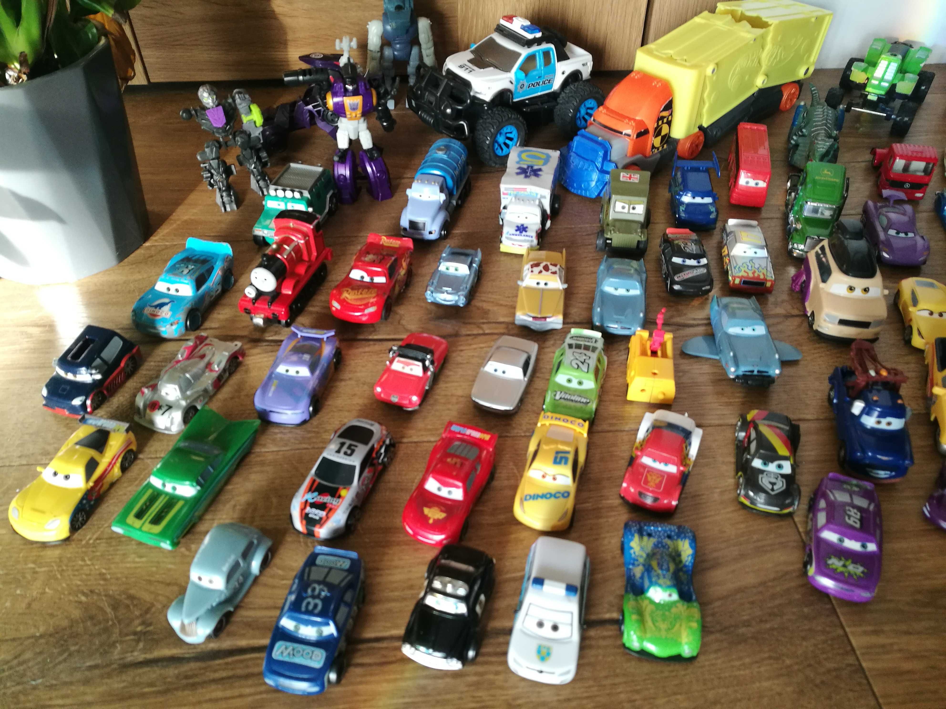 Autka samochodziki cars Hot Wheels Siku resoraki transformers Disney