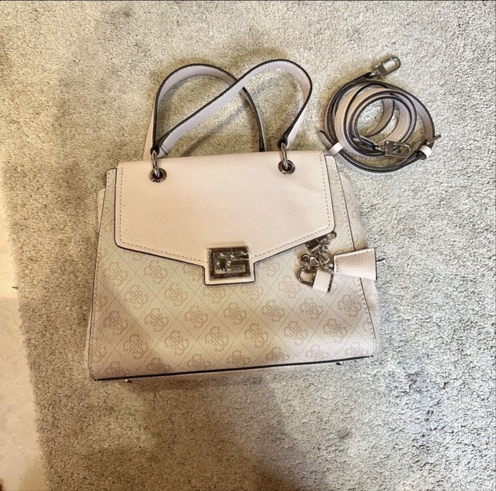 Mala guess praticamente nova