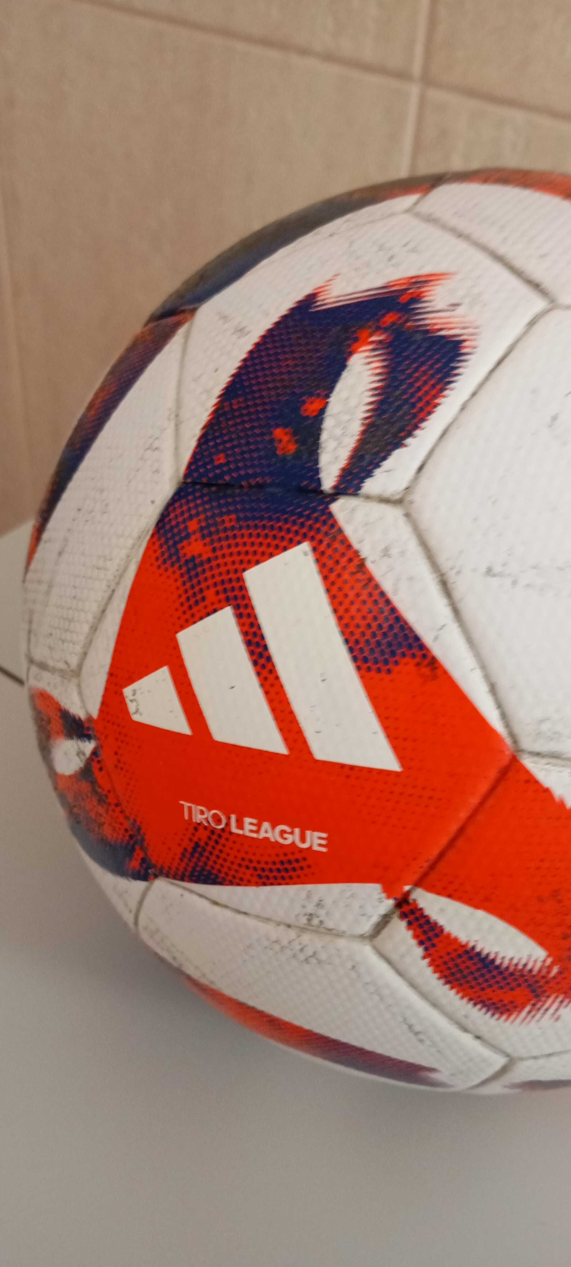 Bola adidas Tiro