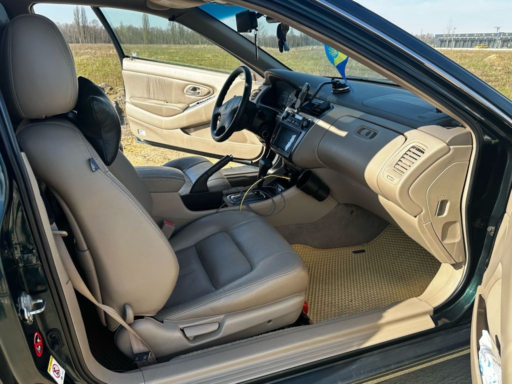 Продається рідкісна машин Honda accord