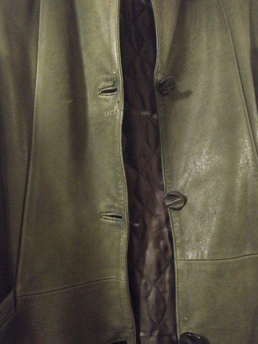 Кожаная женская куртка