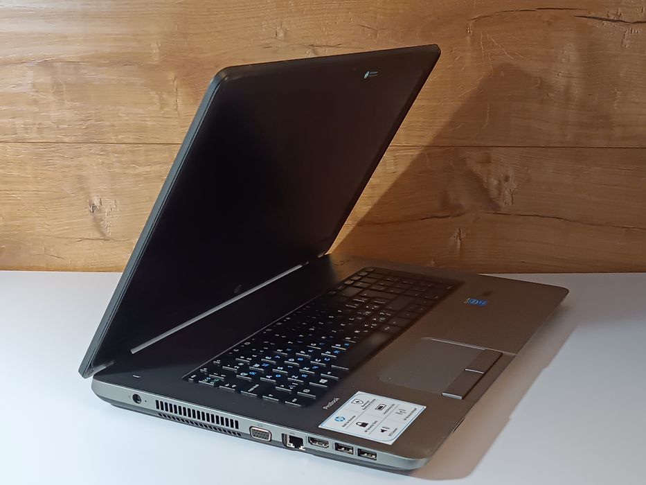 Ігровий HP 17.5" HD/Core i5/8 ОЗП/SSD+HDD/2 gb video